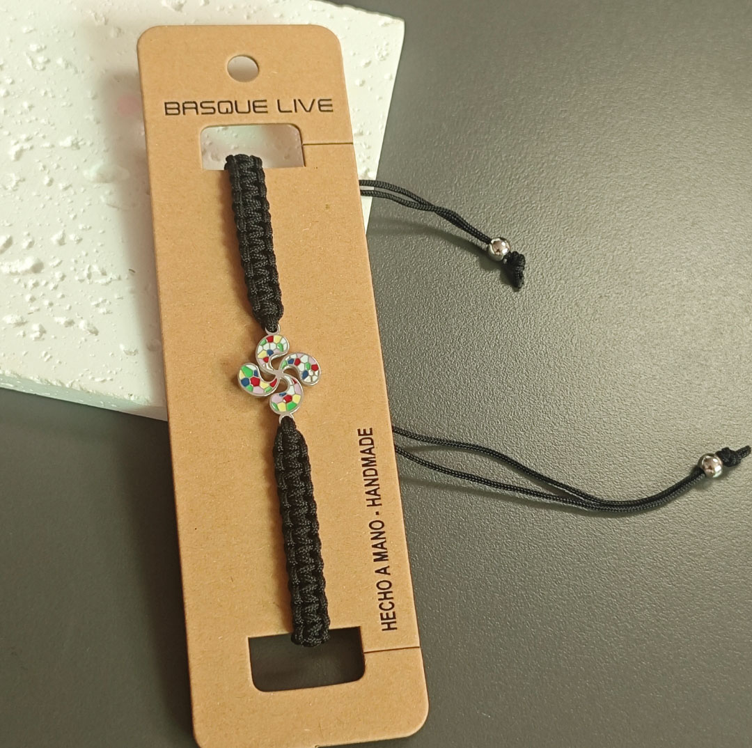 Pulsera Lauburu kolore negro - beltza eskumuturrekoa