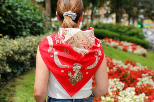 Pañuelo rojo Zazpiak bat