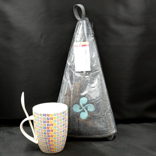 Lote: trapo cocina gris oscuro y taza lauburus cucharita