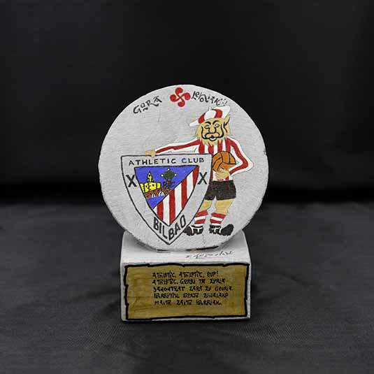 Piedra León y escudo Athletic club